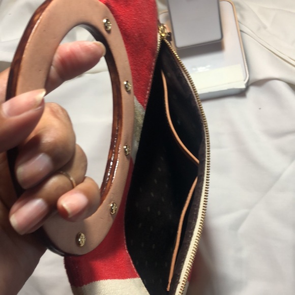 Kate Spade fold over canvas clutch. - Picture 4 of 5